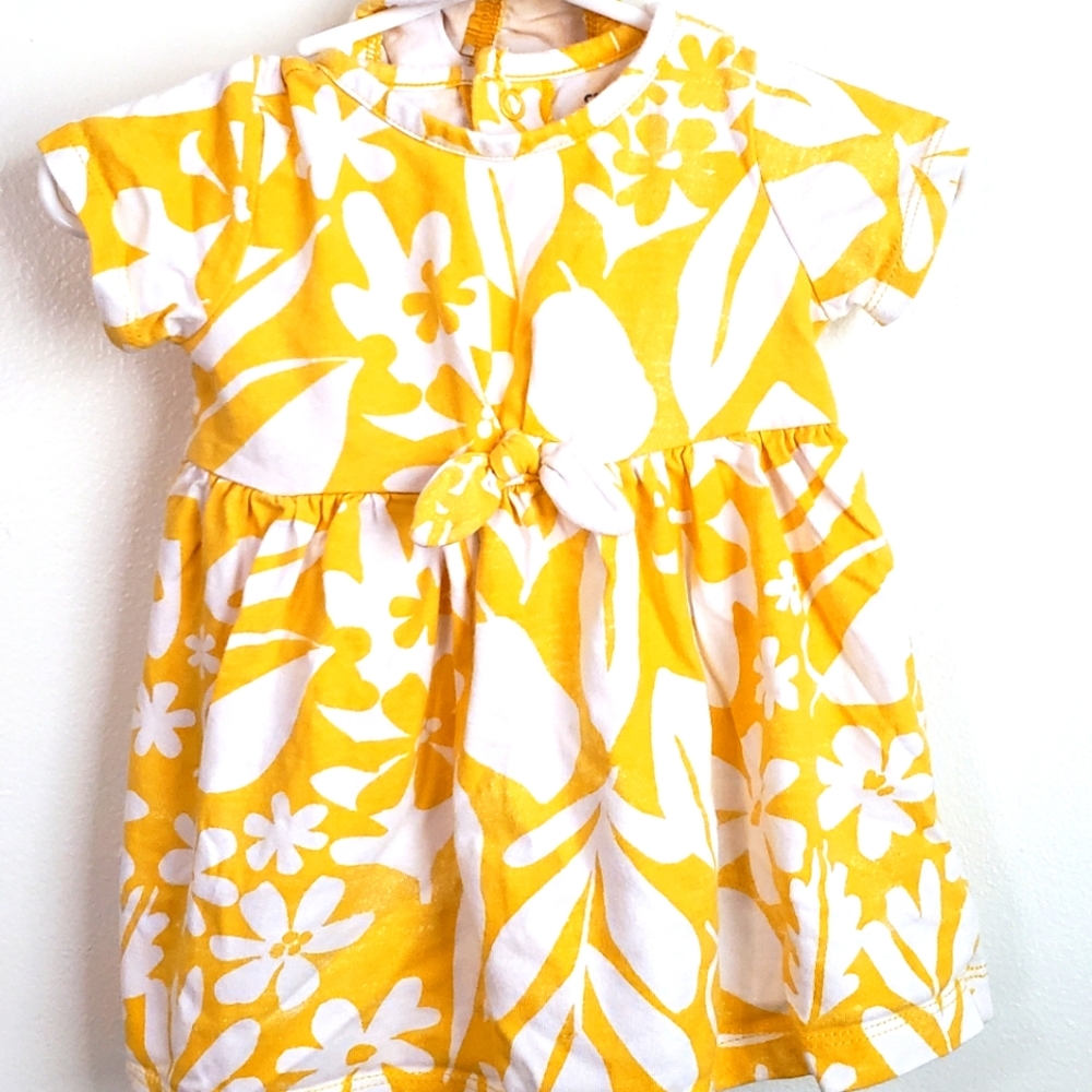 Carter's 6m dress for baby girls